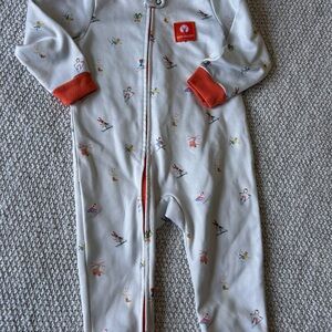 Deer Valley NWOT baby sleeper